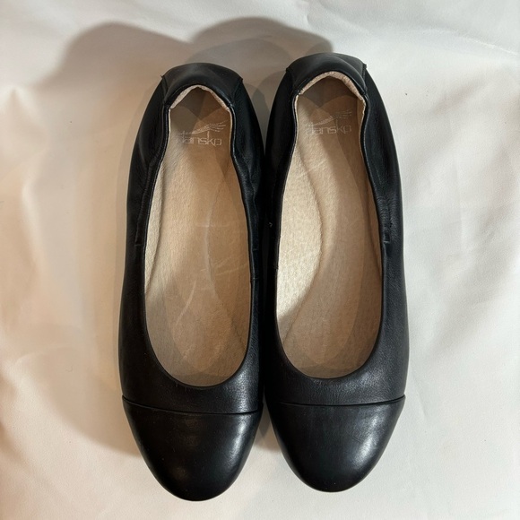 DANSKO Sz 41 Slip On Ballet Flats Comfort Insole Wrapped Low Heel Elastic Back - Picture 3 of 8
